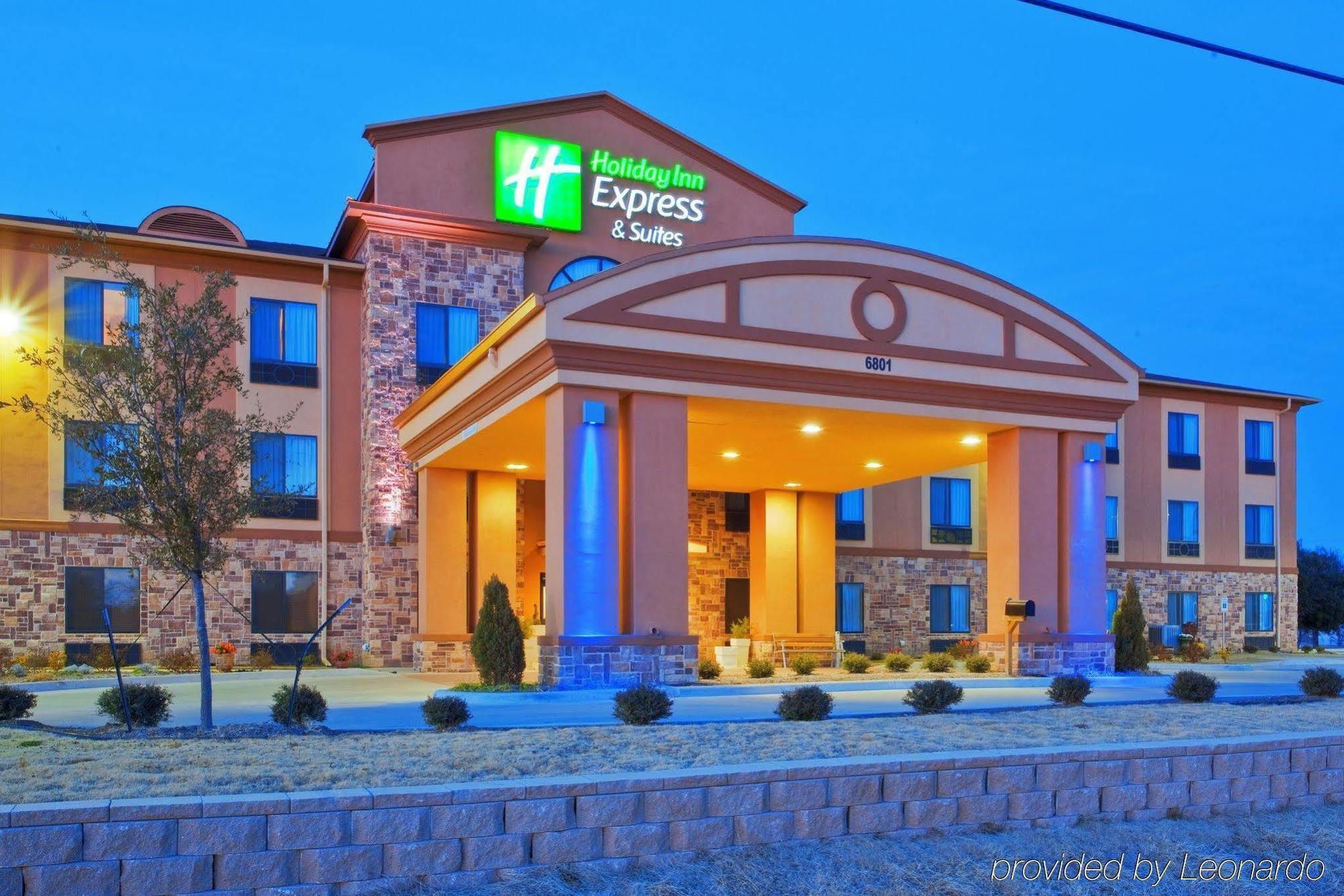 Red Lion Inn & Suites Mineral Wells Exteriér fotografie