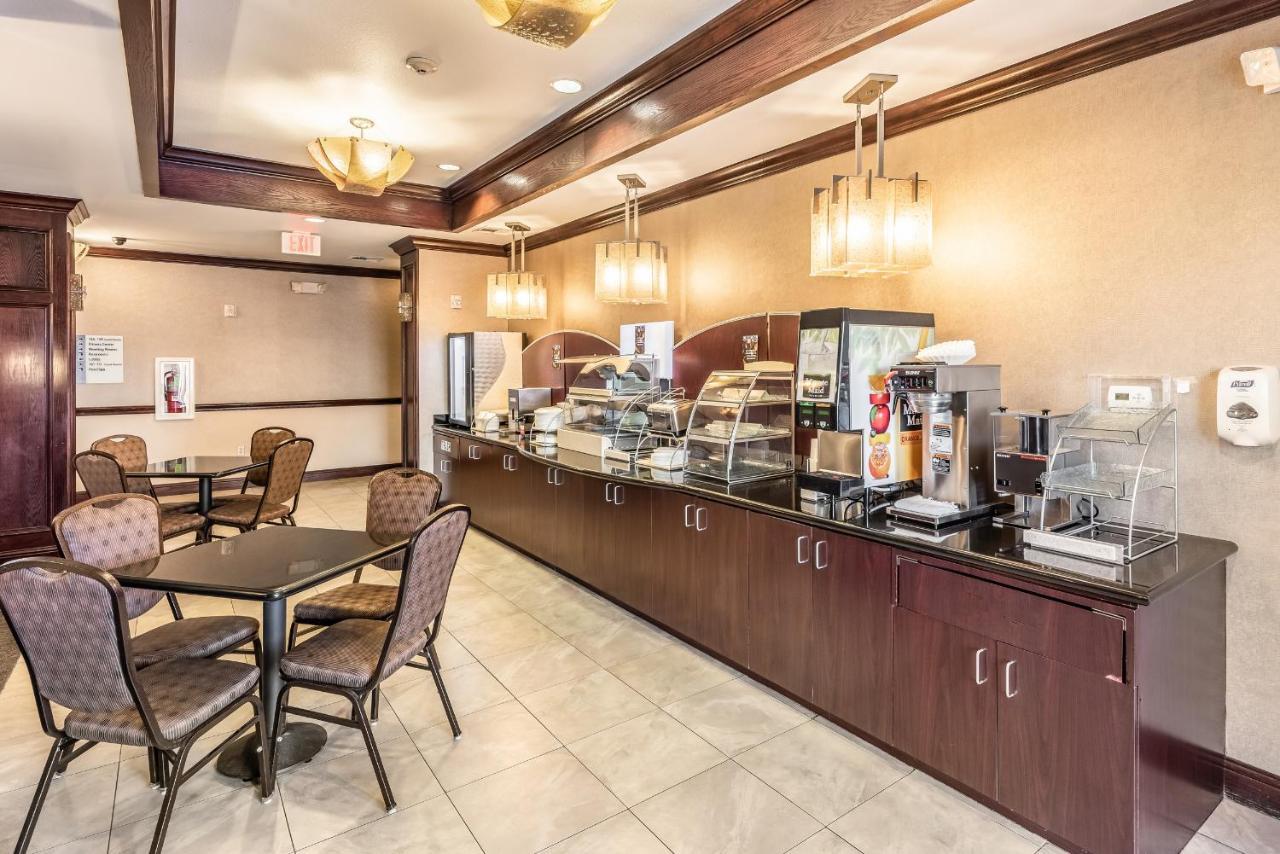 Red Lion Inn & Suites Mineral Wells Exteriér fotografie