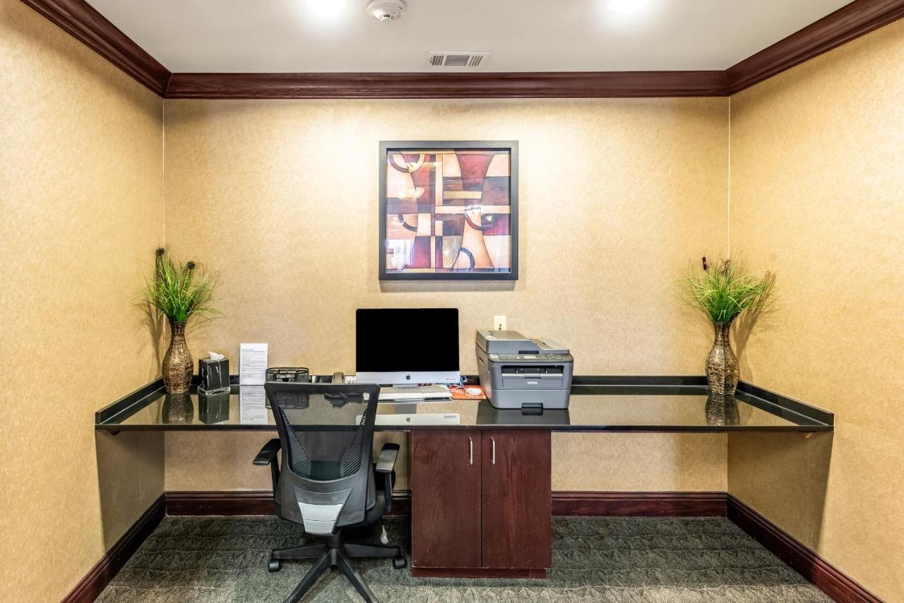 Red Lion Inn & Suites Mineral Wells Exteriér fotografie