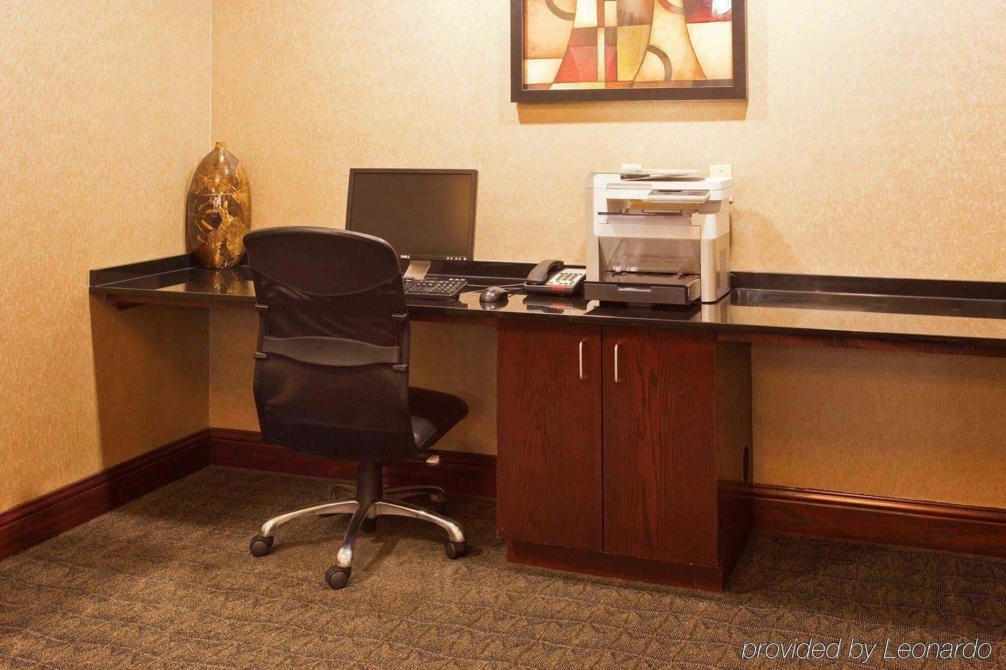 Red Lion Inn & Suites Mineral Wells Exteriér fotografie